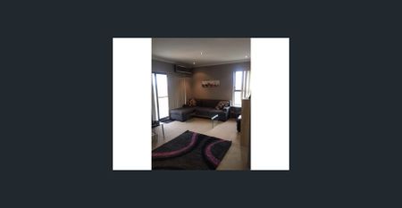 TWO BEDROOM TOP FLOOR APARTMENT - Photo 3