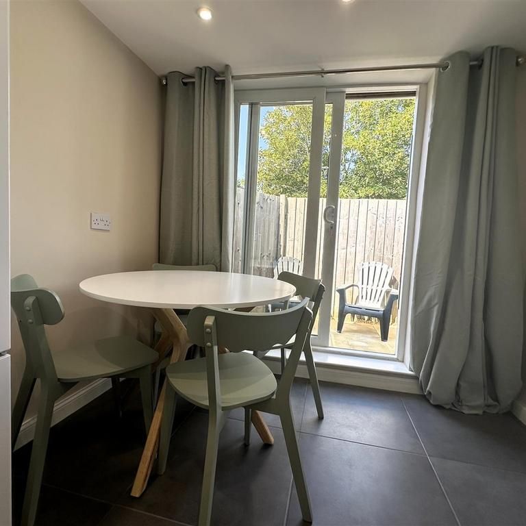 1 bedroom end of terrace house to rent - Photo 1