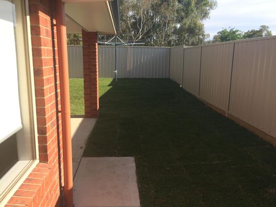 20B Bevington Bend, LAVINGTON NSW 2641 - Photo 1