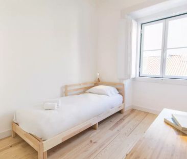 2-bedroom apartment for rent in Lisbon, perfect for professionals, families, and couples. - Photo 3