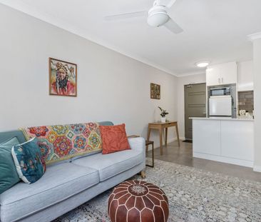 A perfectly located Inglewood apartment with modern amenities - HOM... - Photo 4