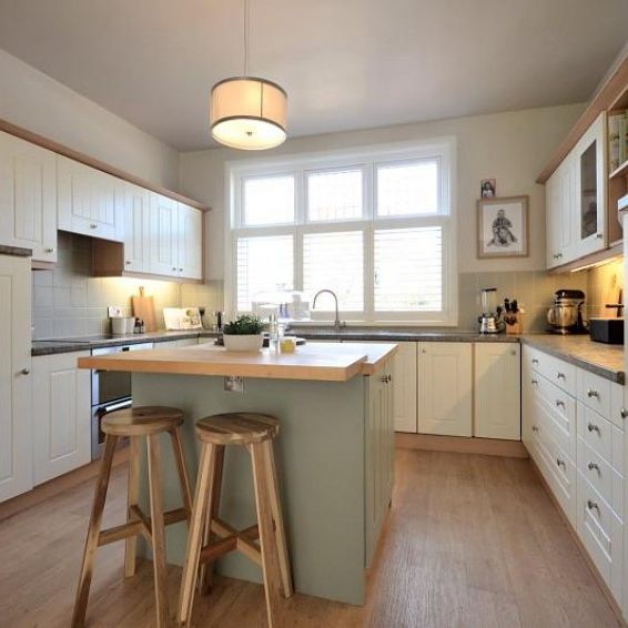 Victoria Road, Wilmslow - Photo 1
