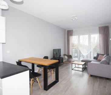 Łódź - Mieszkanie na wynajem - Zdjęcie 2