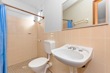 1a Moase Street, Wallsend NSW 2287 - House For Rent | Domain - Photo 2