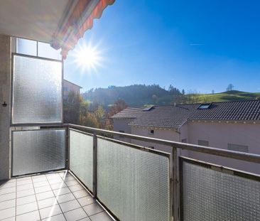 Teilsanierte 4-Zi. Wohnung mit sonnigem Balkon - Photo 5