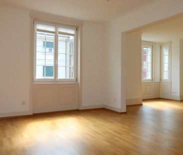 Grosszügige 2-Zimmer-Wohnung an zentraler Lage zu vermieten - Foto 3