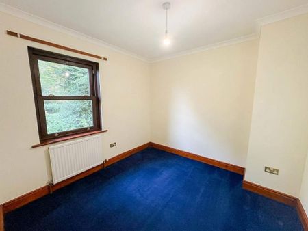 4 bedroom detached house to rent - Photo 4