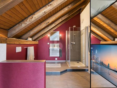 MIT GALERIE, CHEMINÉE UND SONNIGEM BALKON! - Foto 3