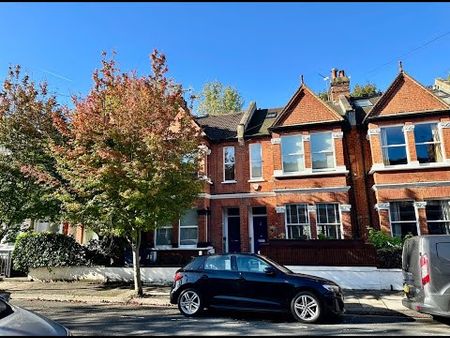 2 Bed Flat, Alexandra Road, W4 - Photo 2