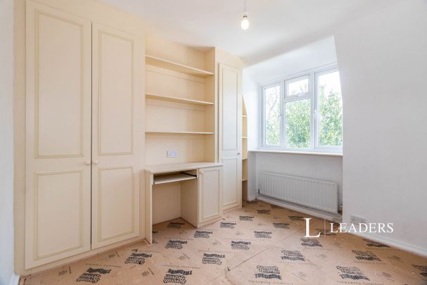Ruden Way, Epsom, KT17 - Photo 1