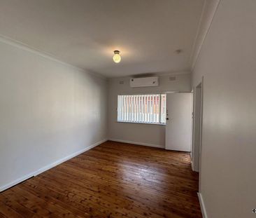 Updated unit - Photo 4
