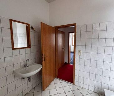 Gemütliche 2-Raum-Erdgeschoss-Wohnung in Werdau - Photo 3