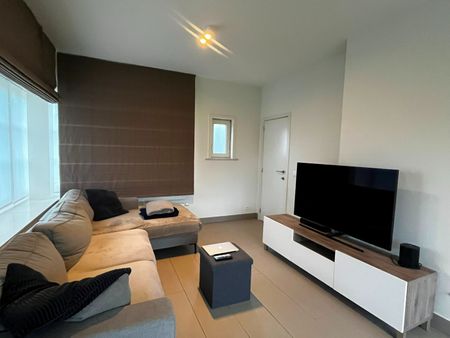 Erg rustig gelegen woning met tuin en drie slaapkamers. - Photo 2