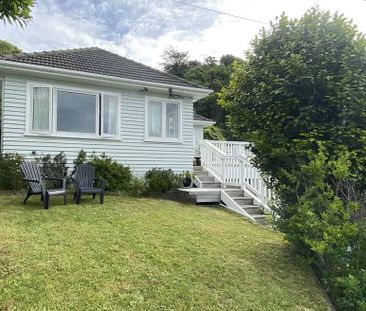 Sun drenched warm Karori home with green vistas - Photo 1