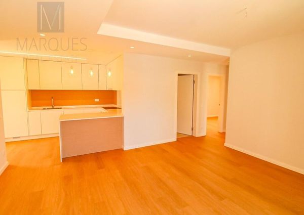 Apartamento T1+1 em Setúbal