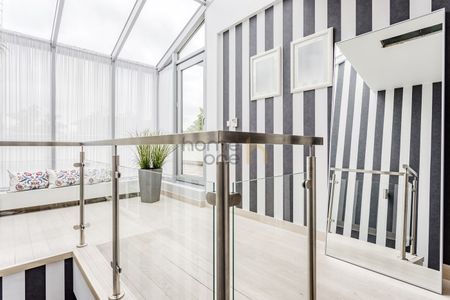 Piękny nowoczesny dom na Wilanowie - Zdjęcie 4