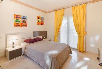 5 bedroom luxury Villa for rent in Marbella Del Este, Andalusia