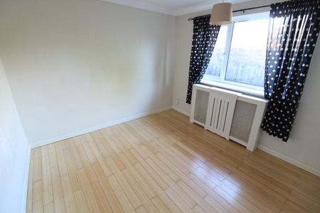 2 bedroom detached bungalow to rent - Photo 2