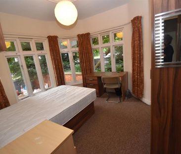 8 bedroom house to rent - Photo 3