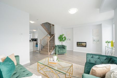 For Lease - 77 MINNOCK Street, Caledon, Ontario - Photo 2