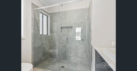 Modern Family Living in Sought-After Glanmire Estate - Photo 5