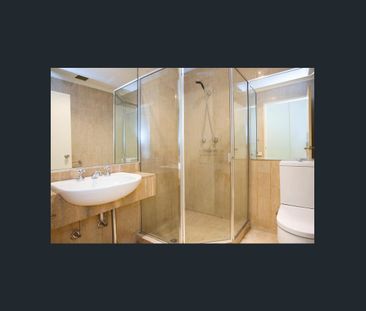 Perfectly Nestled In The Inner East's Vibrant Entertainment Hub - Photo 6