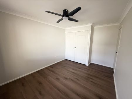 Freshly Renovated 2 Bedroom Unit! - Photo 2