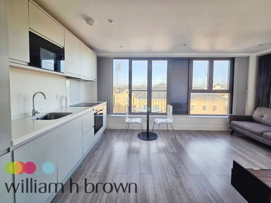 New London Road, Chelmsford - Photo 1