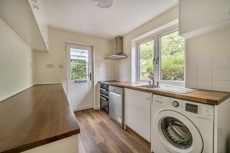 3 bedroom detached house to rent - Photo 4