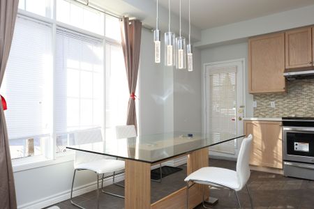 For Lease - 2 Catherina Street, Markham, Ontario - Photo 3