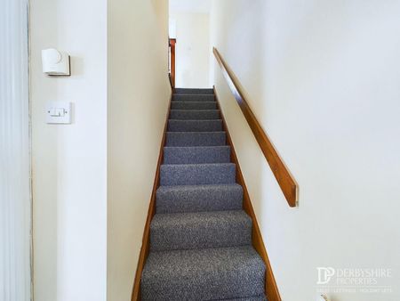 2 Bedroom Semi-Detached House - Photo 2