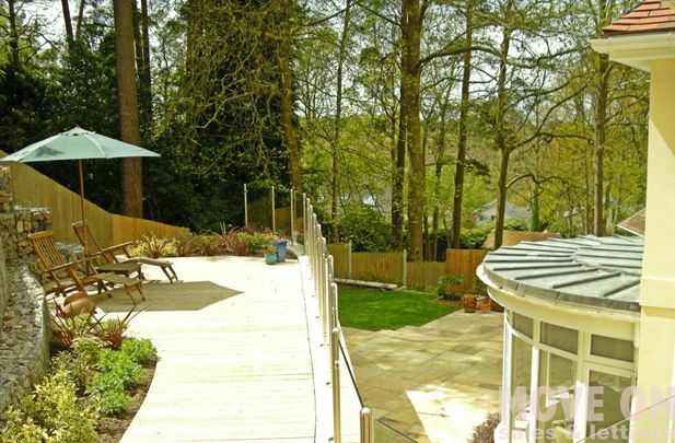 6 bedroom detached house to rent - Photo 1