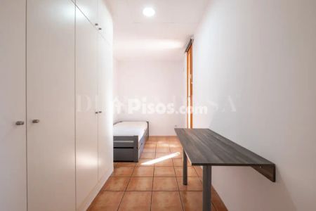 Casa en alquiler en Carrer de Puig de l'Ofre - Photo 4