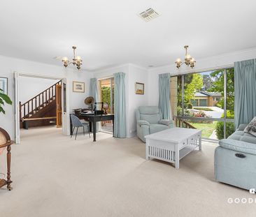 5 Warner Place, Holder ACT 2611 - House For Rent | Domain - Photo 2