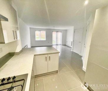 3 bedroom semi-detached house to rent - Photo 6