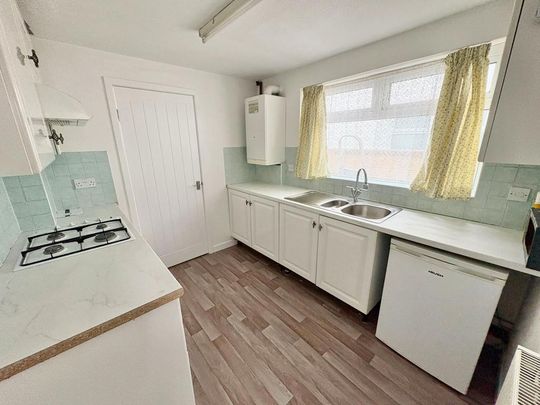 2 bedroom terraced house to rent - Photo 1