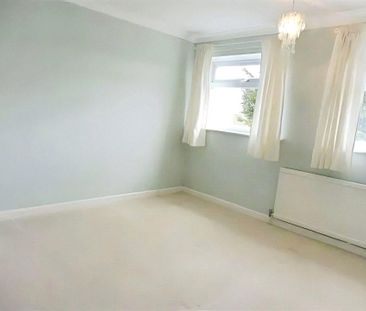 3 bedroom detached house to rent - Photo 4