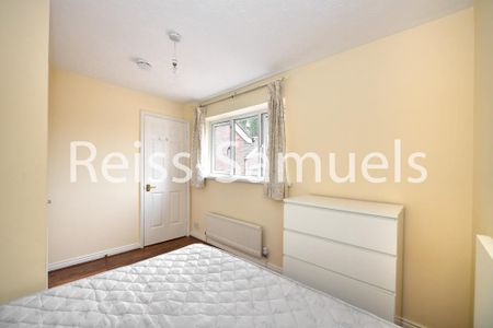 5 bedroom terraced house to rent - Photo 4