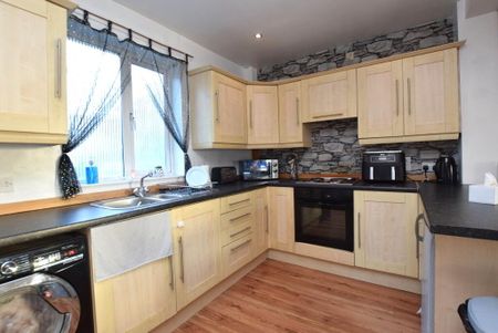 25 Bloomfield Crescent, Belfast, BT5 5AT - Photo 3