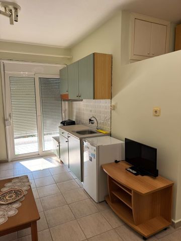 Studio/Γκαρσονιέρα για ενοικίαση Σταθμός (Κομοτηνή) - Photo 2