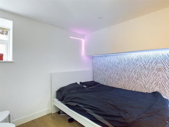 1 bedroom property to rent - Photo 1
