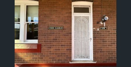 Classic Federation Home in a Peaceful Location - Photo 4