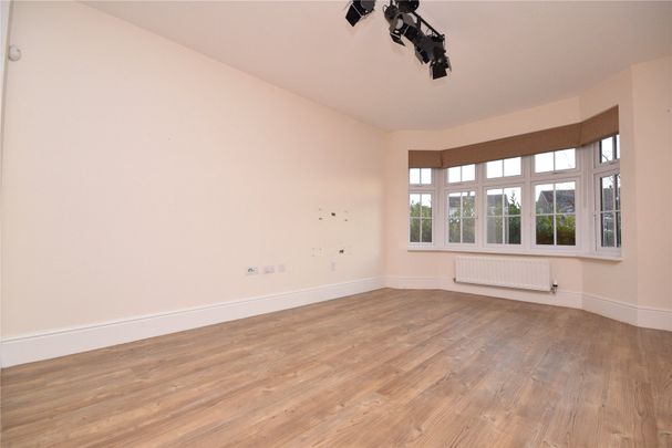 5, Wellington Row, Morley, Leeds, West Yorkshire, LS27 8YX - Photo 1