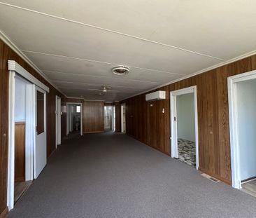 Great location for a family! - Photo 3