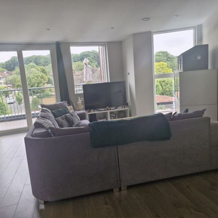 *ZERO DEPOSIT OPTION*Chalkhurst Court..., South Croydon - Photo 3