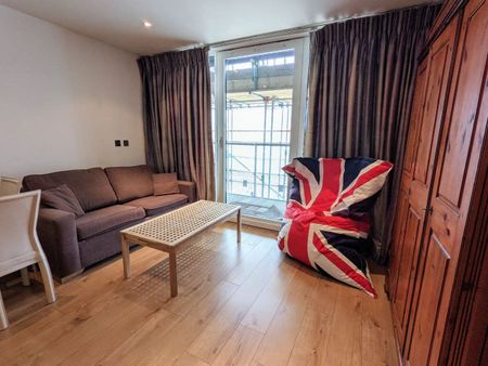 1 bed Studio in Oswald Building Chelsea Bridge Wharf, London, SW11 8PG - Photo 2