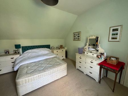 3 bedroom detached house to rent - Photo 5