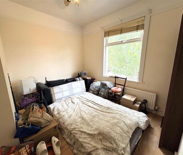 3 bedroom flat to rent - Photo 5