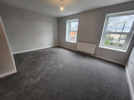 2 bedroom property to rent - Photo 2