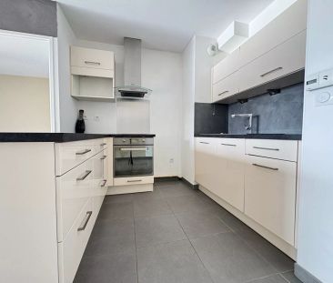 A louer Vert Beaumont 13012 Appartement type 2 avec terrasse et garage - Photo 4